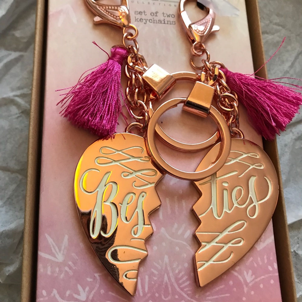 Francesca "Besties" Key Chain👩‍❤️‍👩